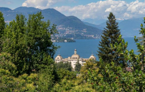 2 Bedroom Beautiful Apartment In Stresa
